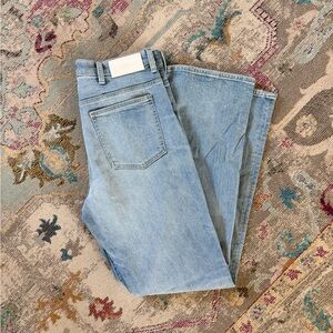 7 For All Mankind 7️⃣ Easy Boot Light Wash Jean